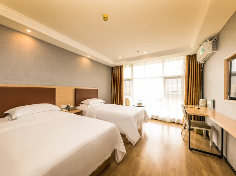 GreenTree Inn (Hefei Binhu International Convention & Exhibition Center Zilu Metro Station )