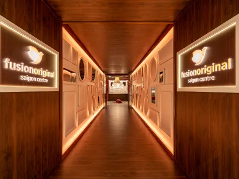 フュージョン オリジナル サイゴン センター