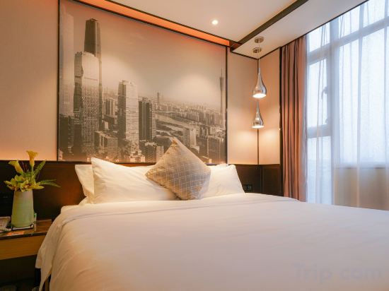 Baiyun City Hotel Room Type - Deluxe Queen Room