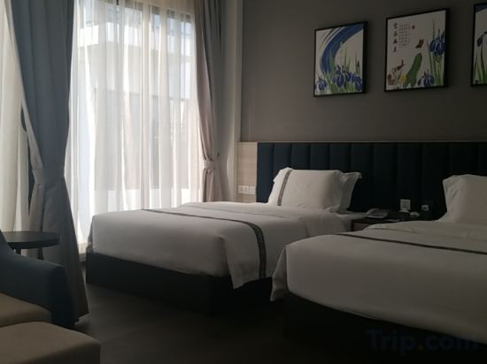 520 Seaview Hotel Room Type - Superior Twin Room