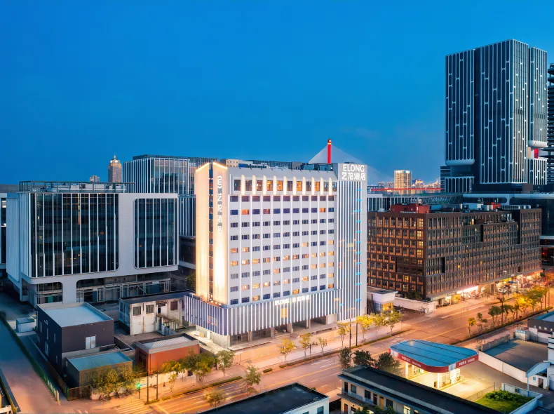 Elong Hotel (Shanghai North Bund Riverside)