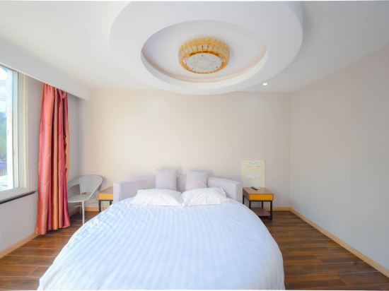 Dayu 98 Chain Hotel Room Type - Couples' Round-bed Room