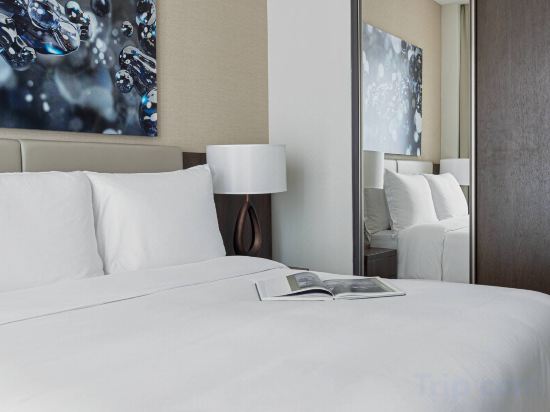 Jumeirah Living Marina Gate Hotel Room Type - Executive Studio- Balcony