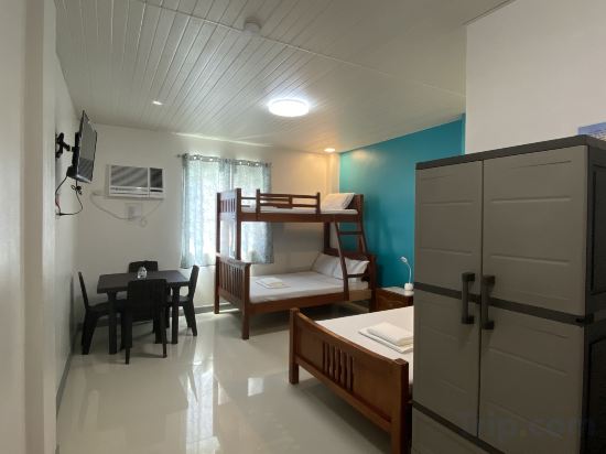 Hip Nautic Beach Resort powered by Cocotel Room Type - Deluxe Suite