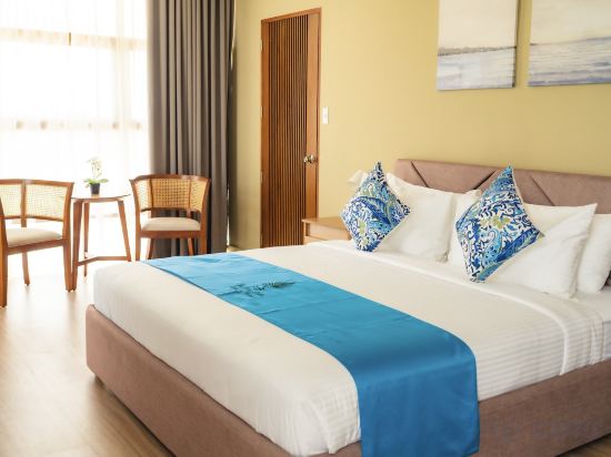 River Palm Hotel and Resort powered by Cocotel Room Type - Corner Deluxe King