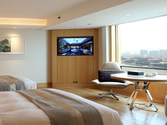 White Swan Hotel Room Type - Deluxe Twin Room with River View
