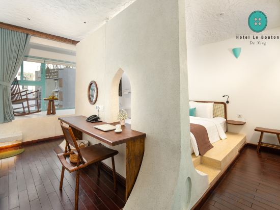 Hotel Le Bouton Room Type - Premium Double Room