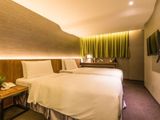 Goodmore Hotel Room Type - C-Superior Twin Room
