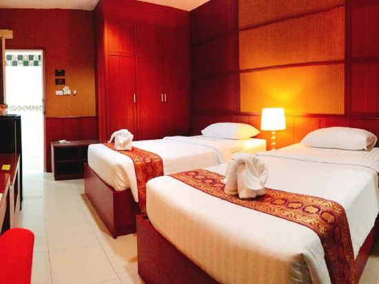 Orchid Resort Room Type - Deluxe Twin Room