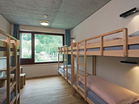 Youth Hostel Interlaken Room Type - Bed in 6-Bed Mixed Dormitory Room