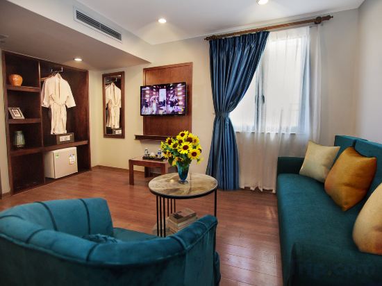 Aviary Hanoi Hotel & Travel - Tap to explore photos