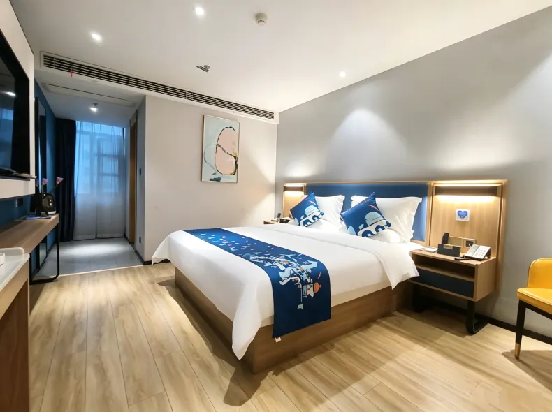 Yeste Hotel (Wuhan Taipei Road Xunlimen Subway Station)