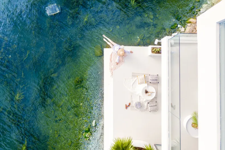 Solo Wandering· Being Lake View Hotel