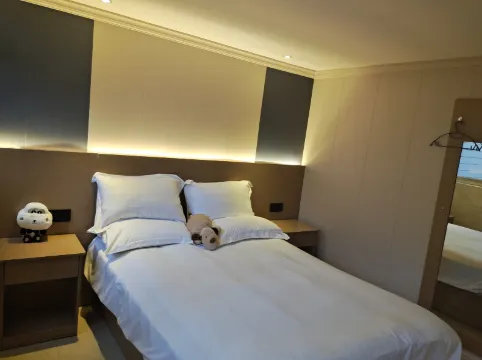 索菲輕居酒店（深圳黃貝嶺店）