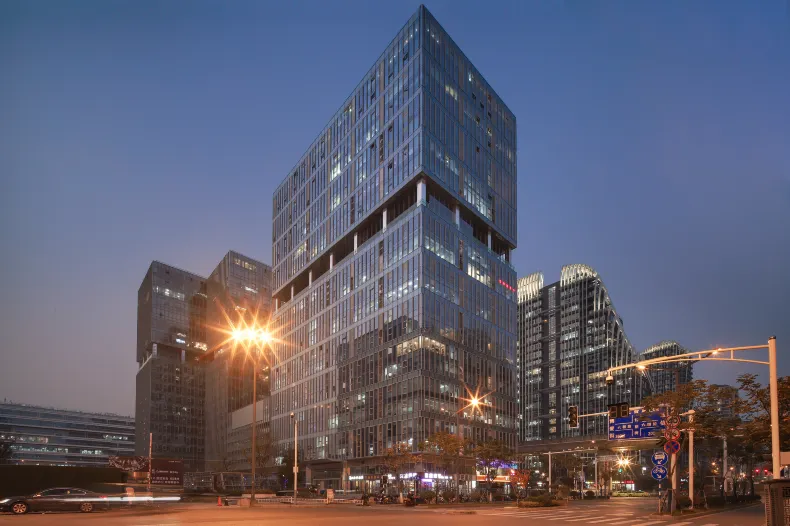 Qingmu Platinum Hotel (Nanjing South Railway Station South Square)