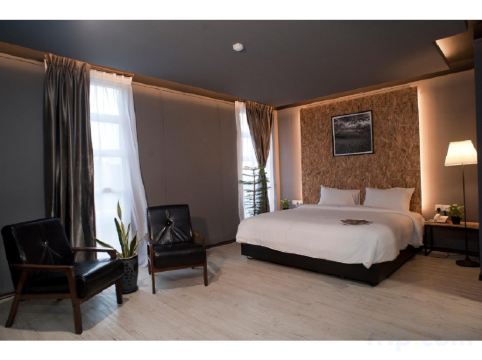 Big Banana Hotel Room Type - Premium Suite