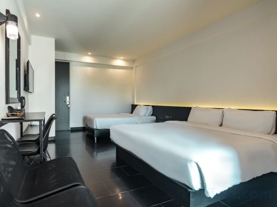 iSilver Hotel Room Type - Standard Family Room iSilver Hotel Room Type - Standard Family Room