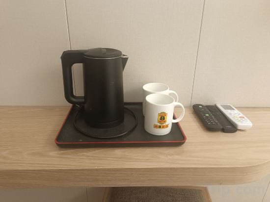 Others 3, Super 8 Hotel (Beijing Nanluoguxiang Beixinqiao Subway Station Store), Beijing