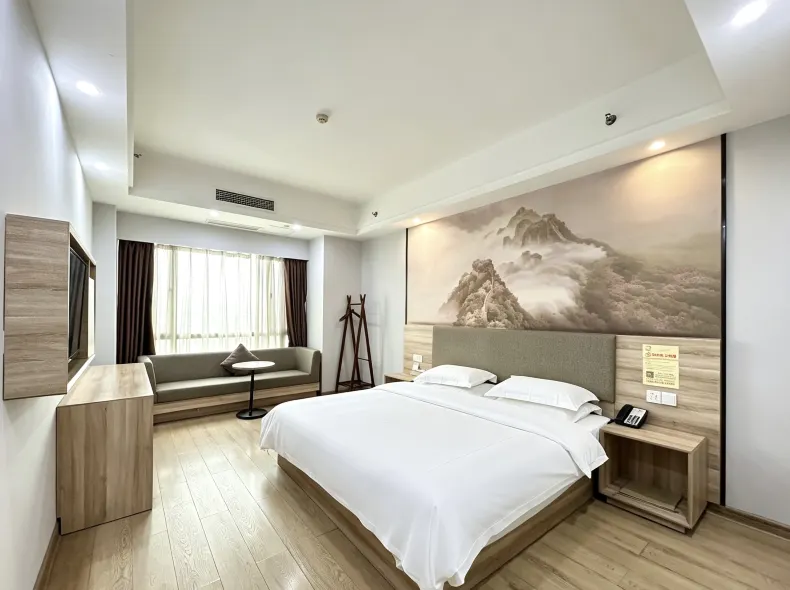 Gujing Junlai Hotel (Weiwu Square, Bozhou Municipal Government)