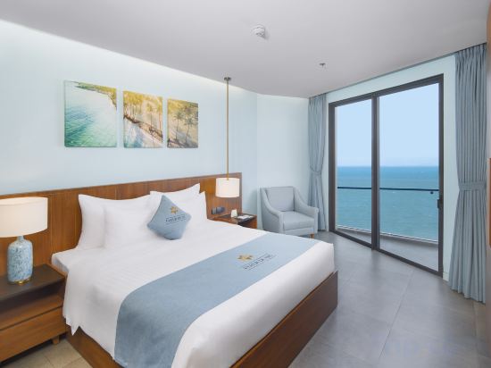 Fleur De Lys Hotel Quy Nhon Room Type - Deluxe Queen room Ocean View