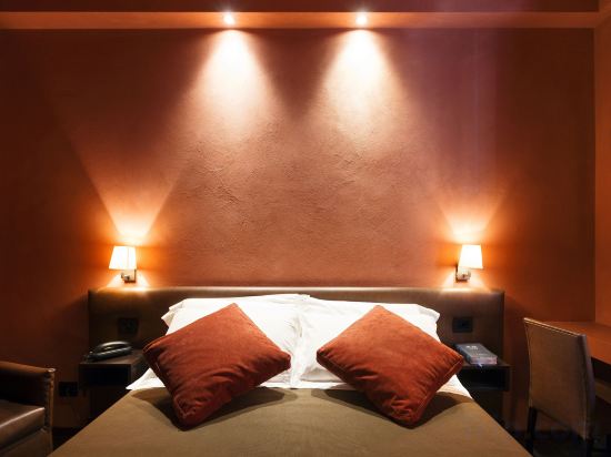 Hotel Mentana - by R Collection Hotels - Tap to explore photos