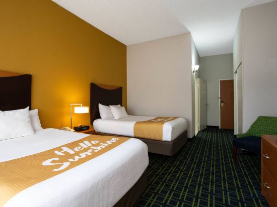 Days Inn by Wyndham Absecon Atlantic City Area - Tap to explore photos
