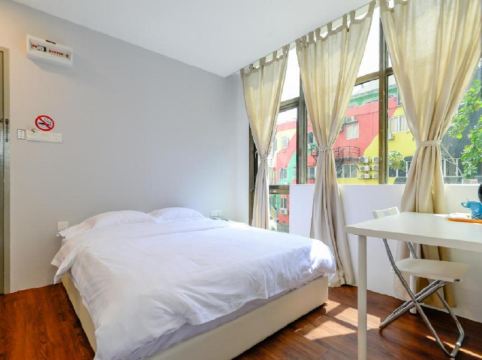Fumah Hotel Room Type - Deluxe Room With Window