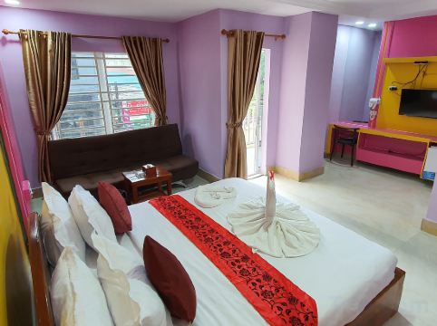 Pheng Chenda Hotel Room Type - King Suite