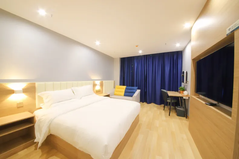 輕住·悅享飯店（西安大唐不夜城大雁塔地鐵口店）