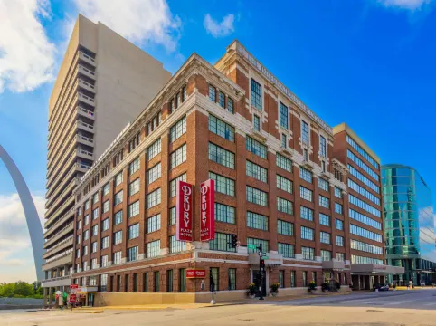 Drury Plaza St. Louis at the Arch