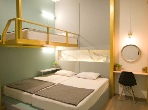 Hugger Hostel Room Type - Family Room (No Window)
