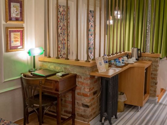 Hotel Niles Istanbul - Tap to explore photos