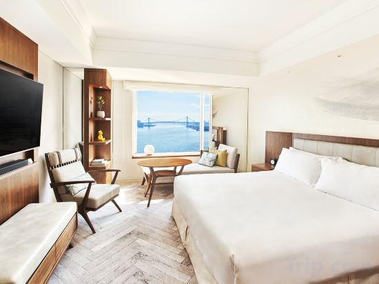InterContinental Tokyo Bay Room Type - 1 King Classic Bay View High Floor