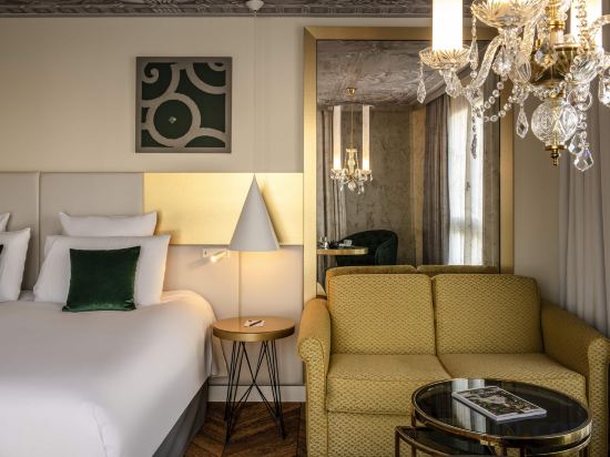 Hotel Le Louis Versailles Ch - Tap to explore photos