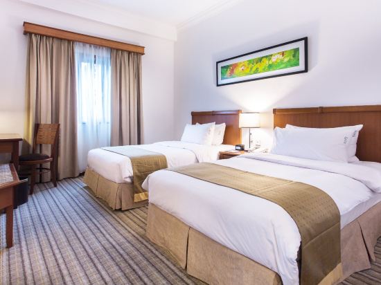 Holiday Inn Resort Batam Room Type - One-Bedroom Twin Suite - Smoking Holiday Inn Resort Batam Room Type - One-Bedroom Twin Suite - Smoking