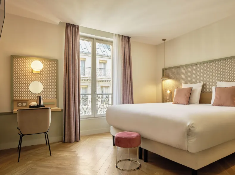 Hotel Cervantes by Happyculture