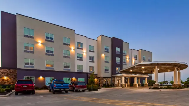 Best Western Plus Roland Inn  Suites