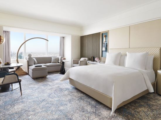 Four Seasons Hotel Riyadh Room Type - Superior King Room