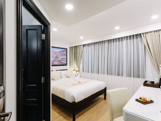 The Experience Walking Street Chiang Mai Room Type - Standard Queen Room