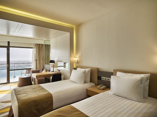 Holiday Inn CAIRO MAADI Room Type - 2 Twin Standard Nile View Non Smoking Holiday Inn CAIRO MAADI Room Type - 2 Twin Standard Nile View Non Smoking