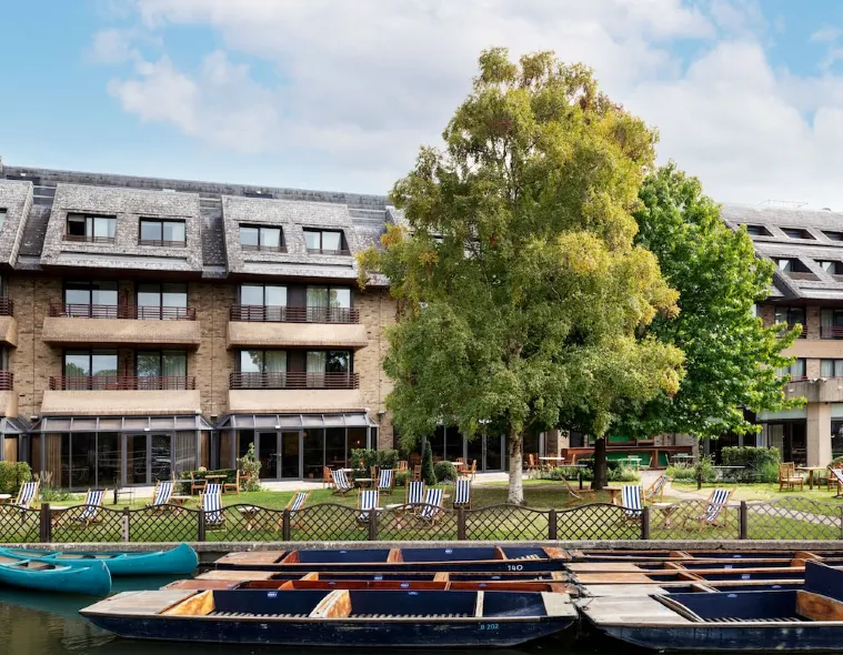 希爾頓劍橋研究生飯店