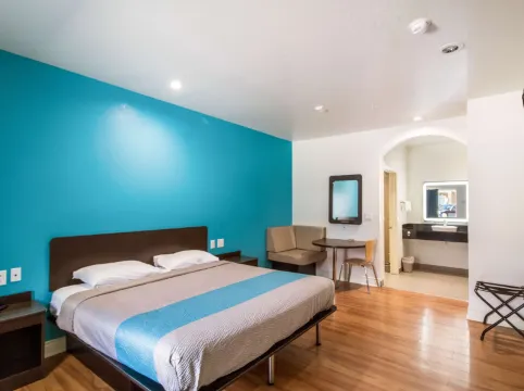 Motel 6 Houston, TX - North