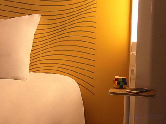 B&B Hotel Nice Aéroport Arenas - Tap to explore photos