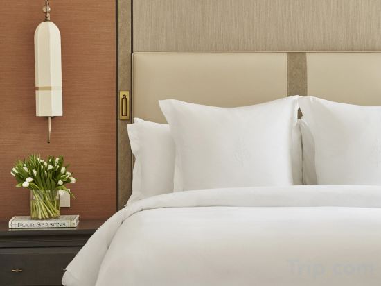 Four Seasons Hotel Istanbul at Sultanahmet  Room Type - Shahzade One-Bedroom King Suite