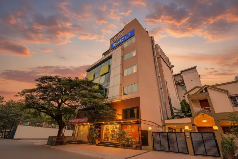 FabHotel S Comfort Inn - Indiranagar