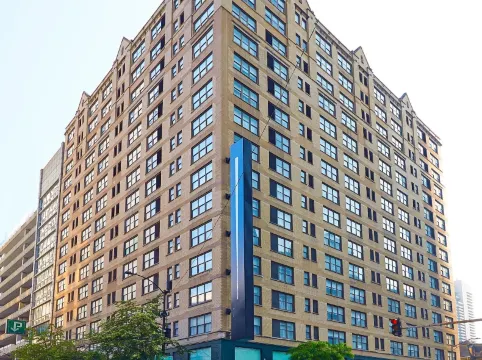 โรงแรม 55 ชิคาโก ดาวน์ทาวน์