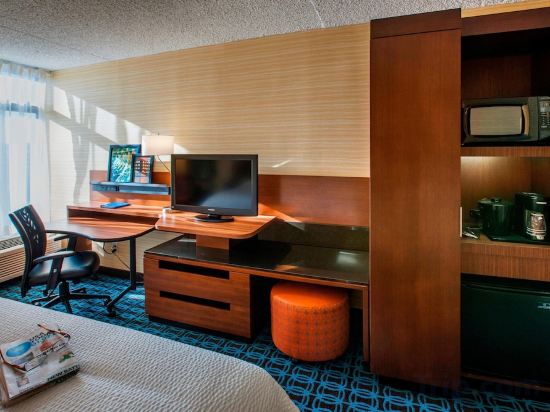 Fairfield Inn by Marriott East Rutherford Meadowlands - Tap to explore photos