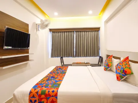 FabHotel Royal N Comforts