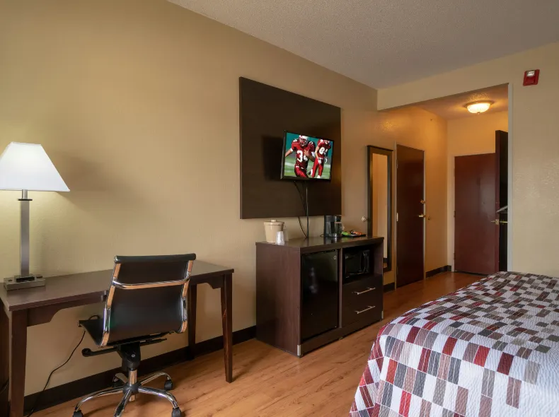 Red Roof Inn & Suites Indianapolis Airport