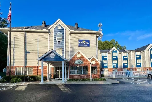 Microtel Inn & Suites by Wyndham Charlotte/Northlake